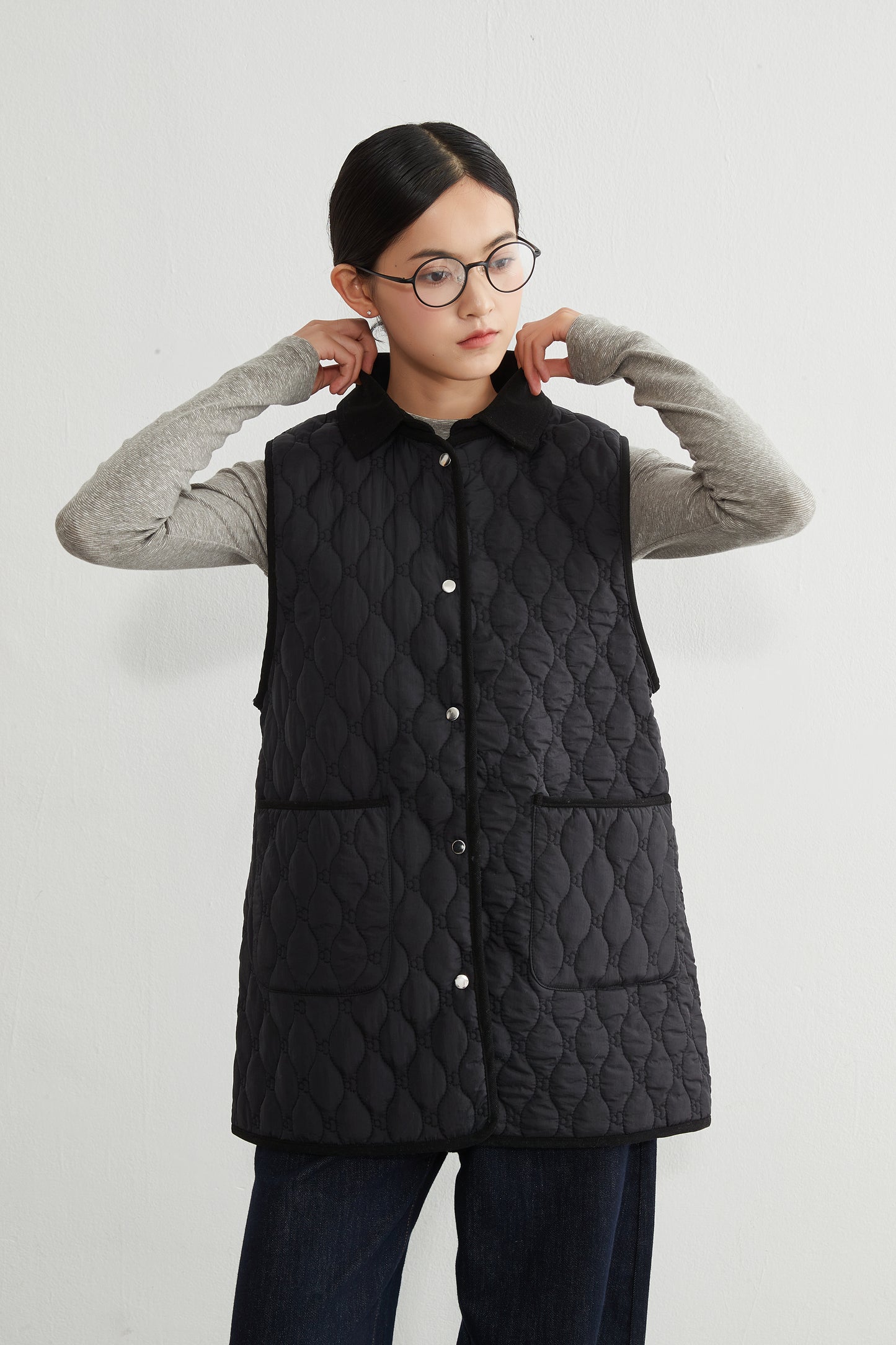 KNR650・ミニキノコ柄両面キルティング・衿付き中綿ロングベスト