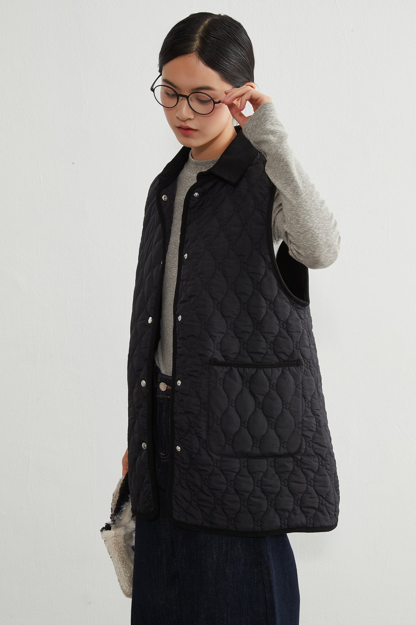 KNR650・ミニキノコ柄両面キルティング・衿付き中綿ロングベスト