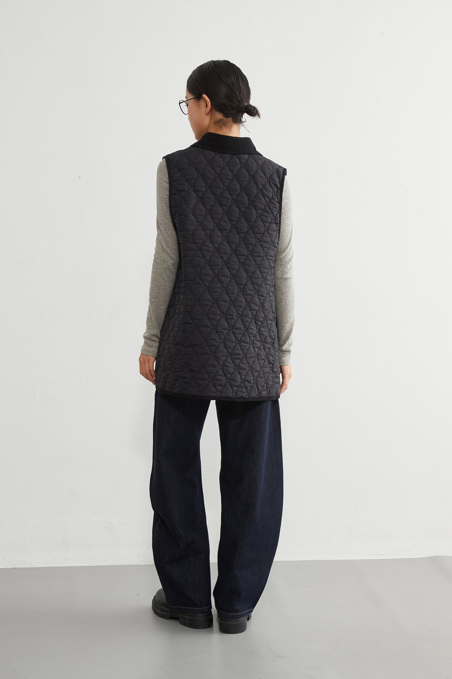 KNR650・ミニキノコ柄両面キルティング・衿付き中綿ロングベスト