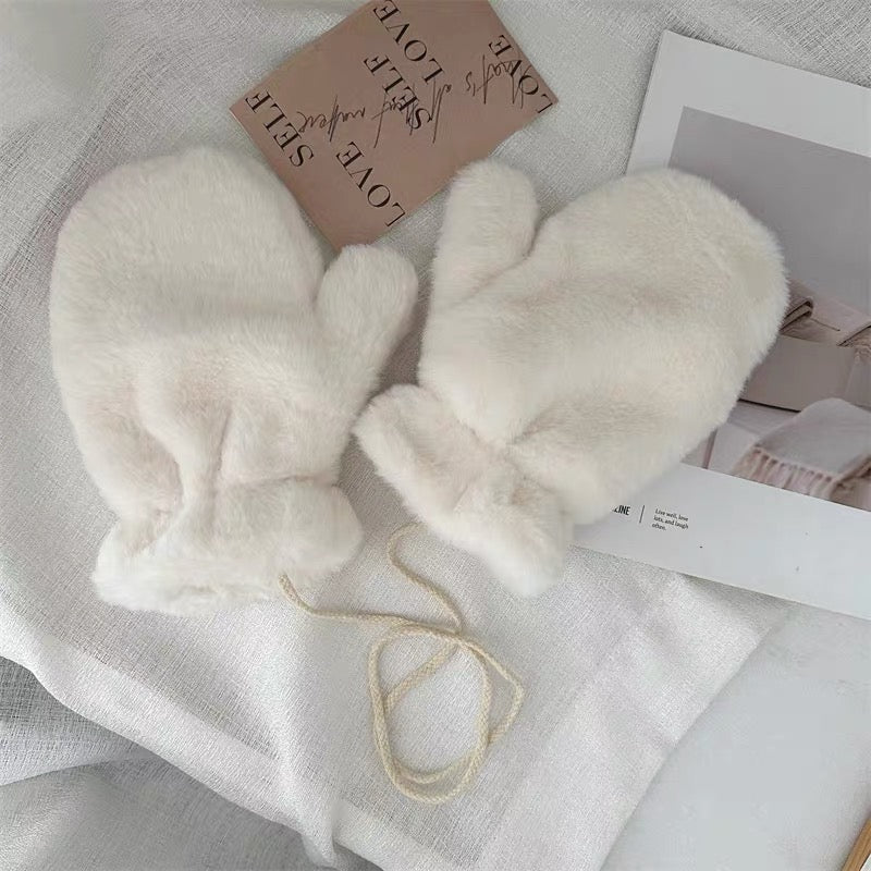 手袋 レディース ミトン フェイクファー 裏起毛 モコモコ 暖かい 防寒 かわいい 紐付き取り外し可能 おしゃれ 冬小物 プレゼントKYS-012