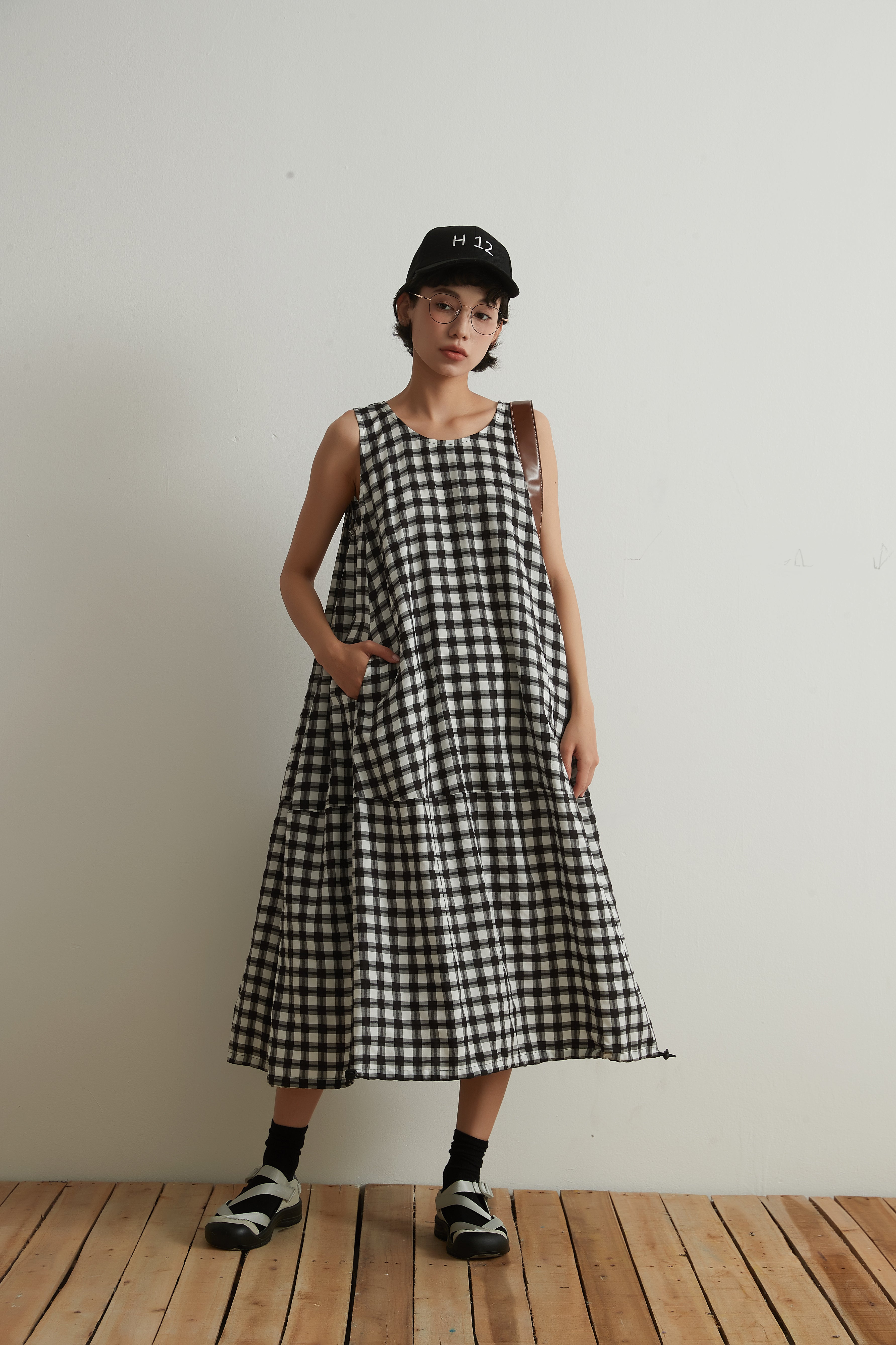 DRAW STRING BALLOON HEM DRESS　ドロストチェック裾しぼりバルーンワンピース