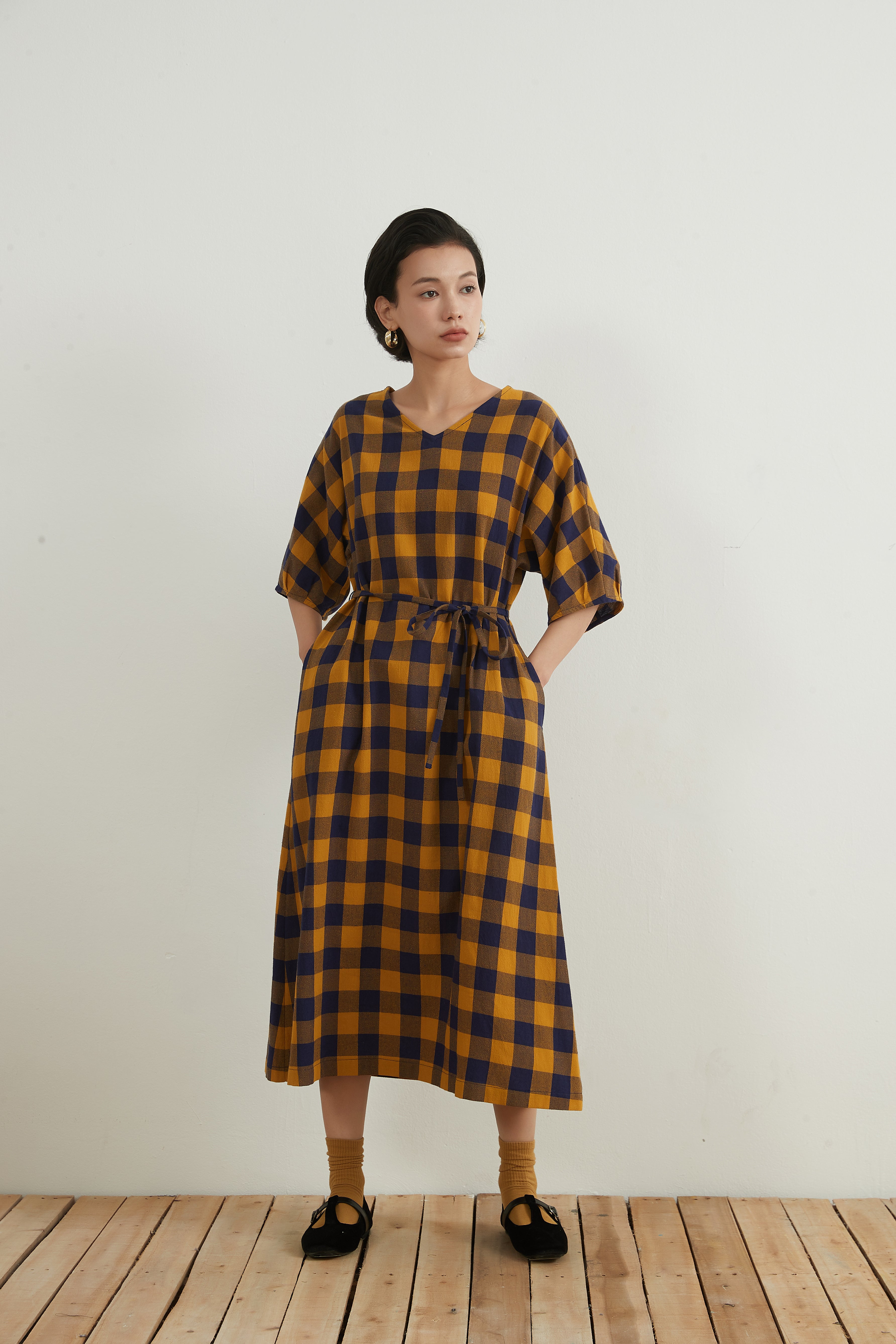 コットン100％Vネックチェックワンピースベルト付きCOTTON BICOLOR CHECK DRESS